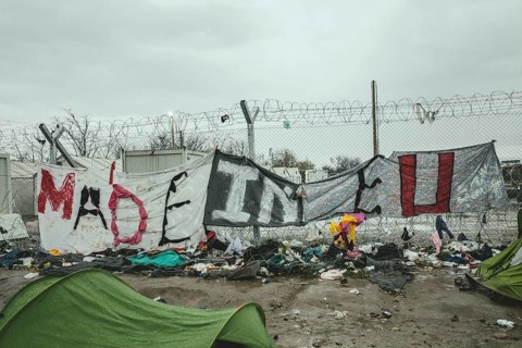Transparent on the border fence Made in EU