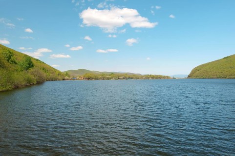 Schuchie Lake or Pike Lake