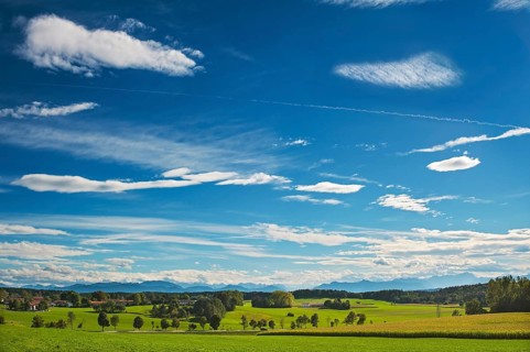 Foehn clouds over Alpine foothills