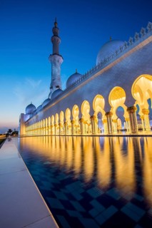 Arcades in the Sheikh Zayed Mosque