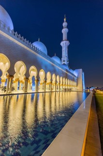 Arcades in the Sheikh Zayed Mosque