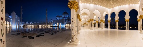 Courtyard of the Sheikh Zayed Mosque