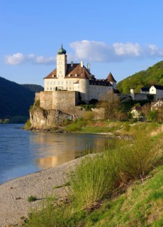 Schloss Schonbuhel overlooking the Danube