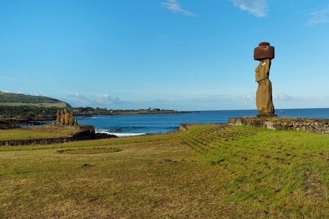 Moai wearing a Pukao topknot