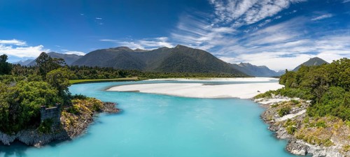 Turkiser Arawhata River