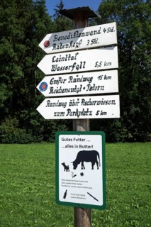 Sign for hikers