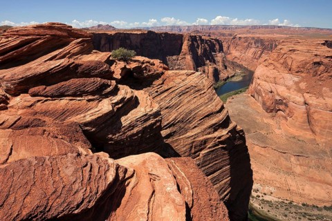 Eroded rock formations at Horseshoe Bend