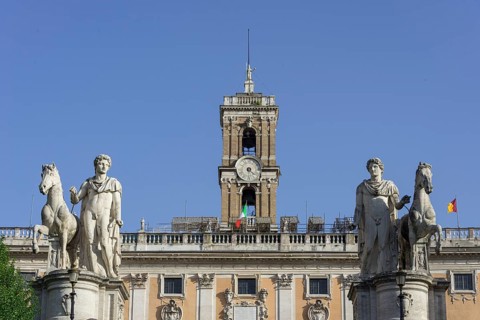 Equestrian statues