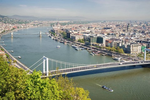 Elisabeth Bridge and the Danube
