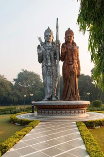 Sita Ram statue