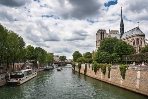 Houseboats on the Seine