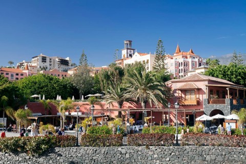 Beach promenade Playa del Duque