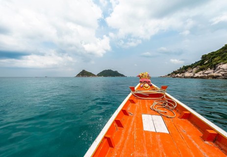 Heck of a longtail boat