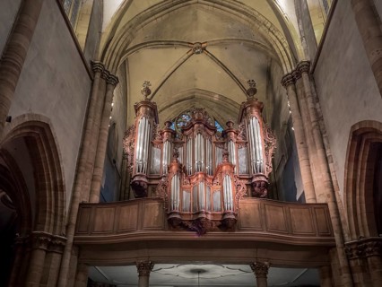 Organ loft