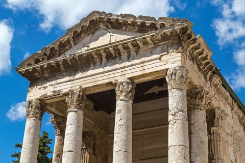 Augustus temple