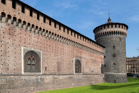 Defence tower and outer walls of Sforza Castle
