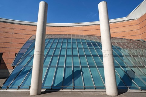 Two columns with the 12th and the 13th article of the Human Rights