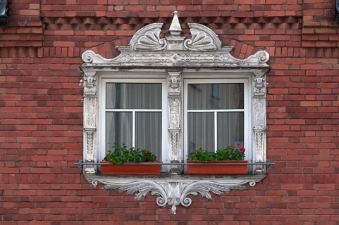 Window framing from the 19th century