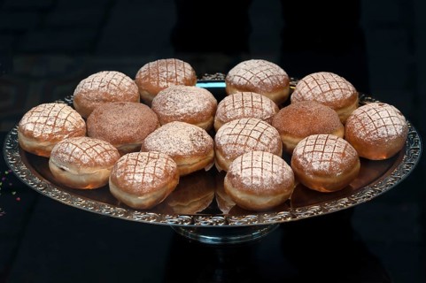 Berliner or doughnuts on a silver platter