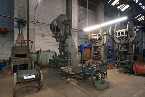 Historical screw presses