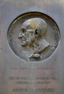 Memorial plaque for the composer Anton Bruckner at the Castle Church