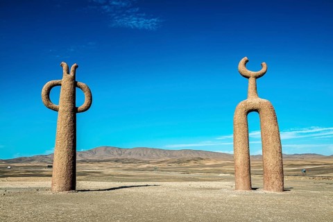 Tutelares sculptures on Pan-American Highway