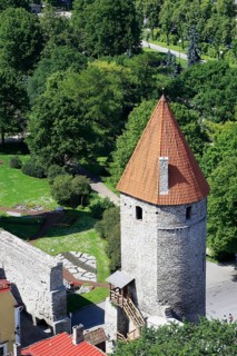 Tower of the Linnamuur town wall in the west of the Lower Town
