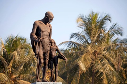 Mahatma Gandhi statue
