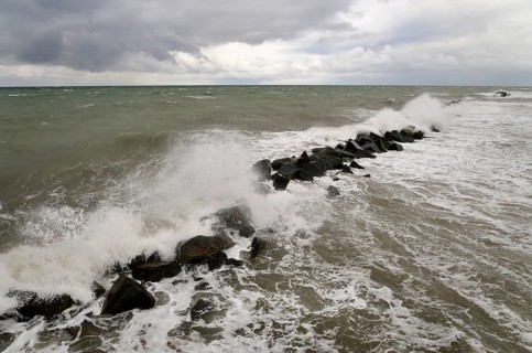 Breakwater on Wustrow beach