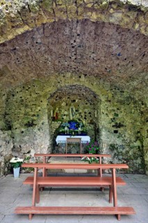 Lourdes grotto at the James church at Hohenberg