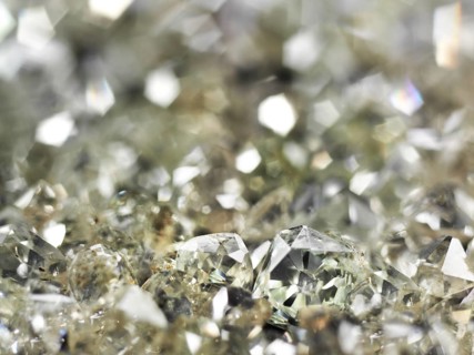 Many valuable diamonds