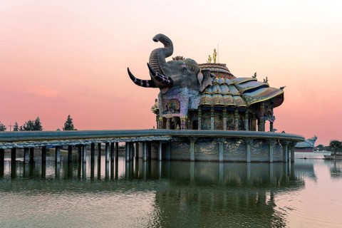 Elephants Temple Thep Wittayakhom Vihara