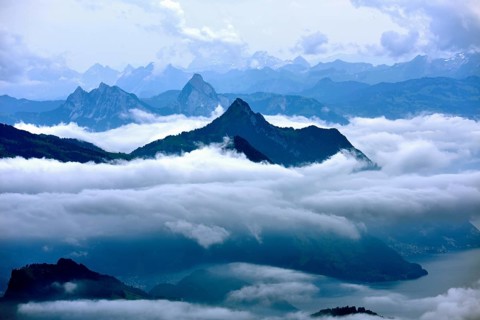 View from the Pilatus to the Kleiner Mythen and the Big Mythen