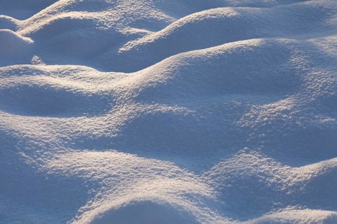 Fresh snow with indirect lighting