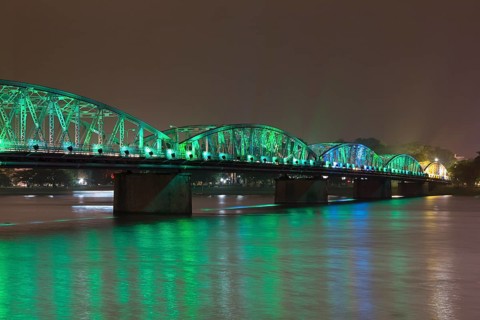 Trang Tien Bridge