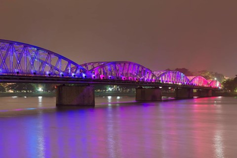 Trang Tien Bridge
