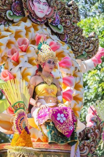 Balinese artist performing at the opening parade of the 2015 Bali Arts Festival