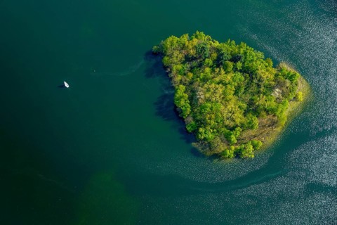 Island in Lake Unterbach