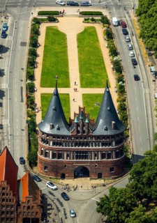 Holsten Gate