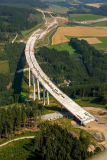 Construction of the Nuttlar Highway Bridge A46