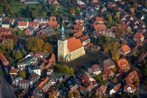 Town center with St. Martinus Church