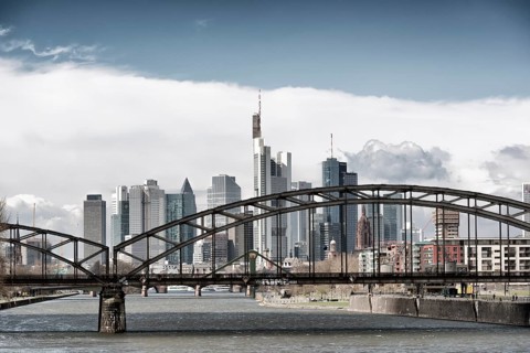 Skyline with the Deutschherrnbrucke bridge