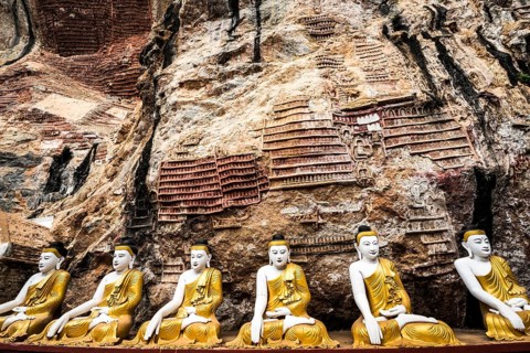Seated Buddha statues