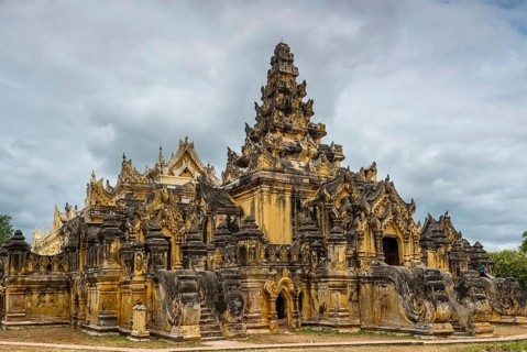 Maha Aungmye Bonzan Monastery