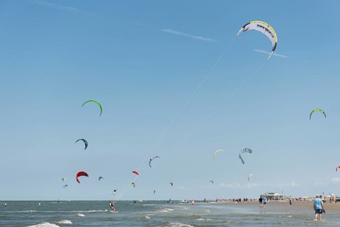 Kitesurfers