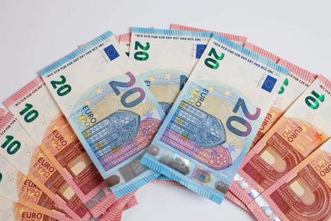 Fan of bank notes