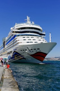 Cruise ship AIDAstella