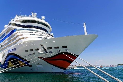 Cruise ship AIDAstella