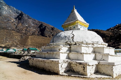Stupa of the village of Khumjung
