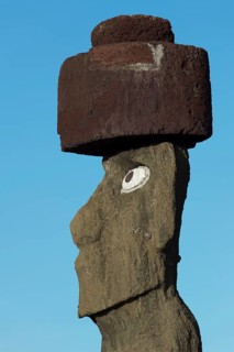 Moai with a Pukao or topknot